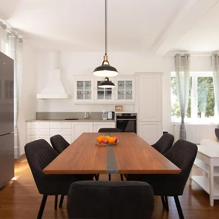 Beatrice By Locap Group